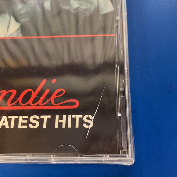 SEALED Blondie Greatest Hits (CD) small crack on jewel case - Picture 3 of 3